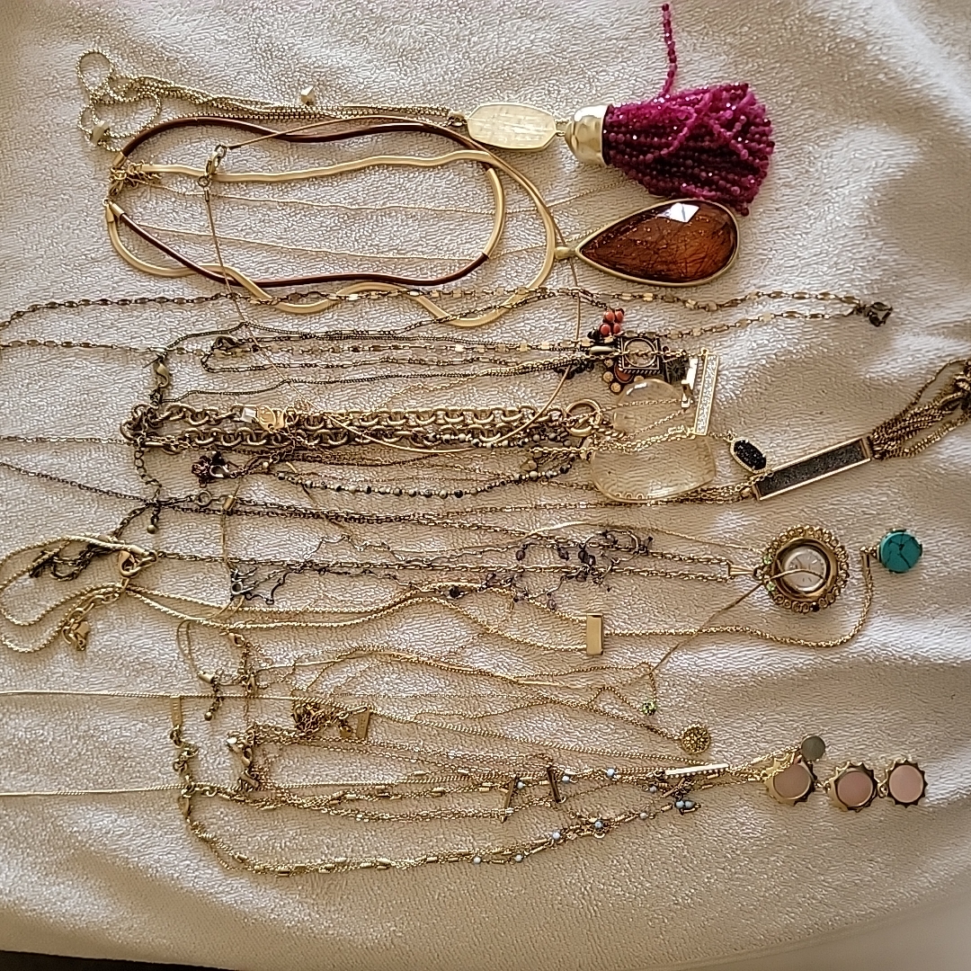 Lot Jewelry Vtg Good For Use Or Arts Craft